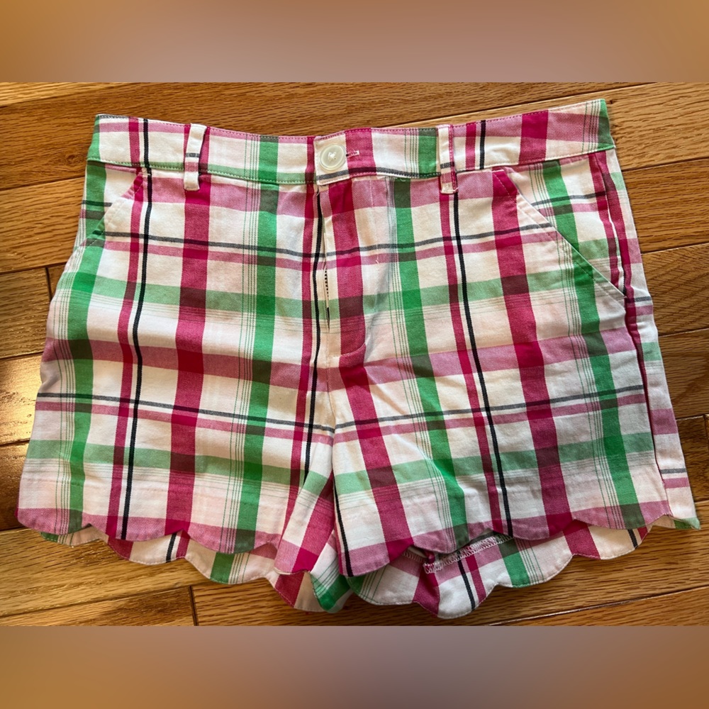 Crown & Ivy Kids - Girls scalloped shorts,  size 14. Like new!